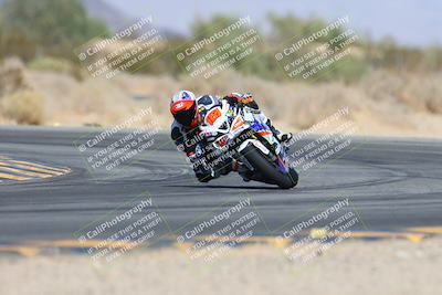 media/Oct-19-2024-CVMA (Sat) [[7df39c5a0d]]/Race 4-Formula Middleweight/